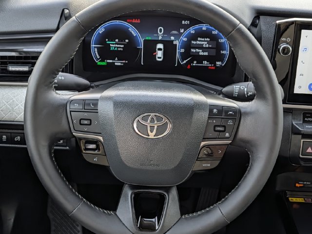 Used 2026 Toyota Camry XLE AWD/4WD image 13