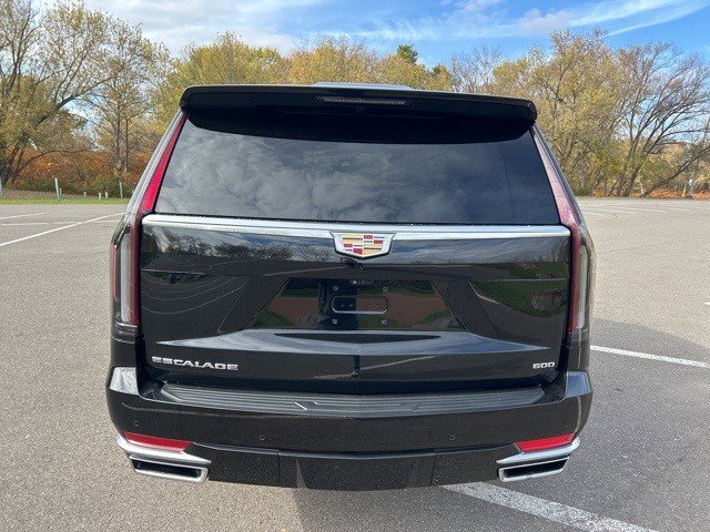Certified 2023 Cadillac Escalade Premium Luxury image 18