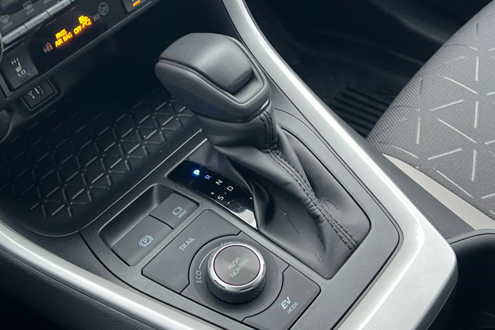 New 2025 Toyota RAV4 XLE w/ Weather Package image 18