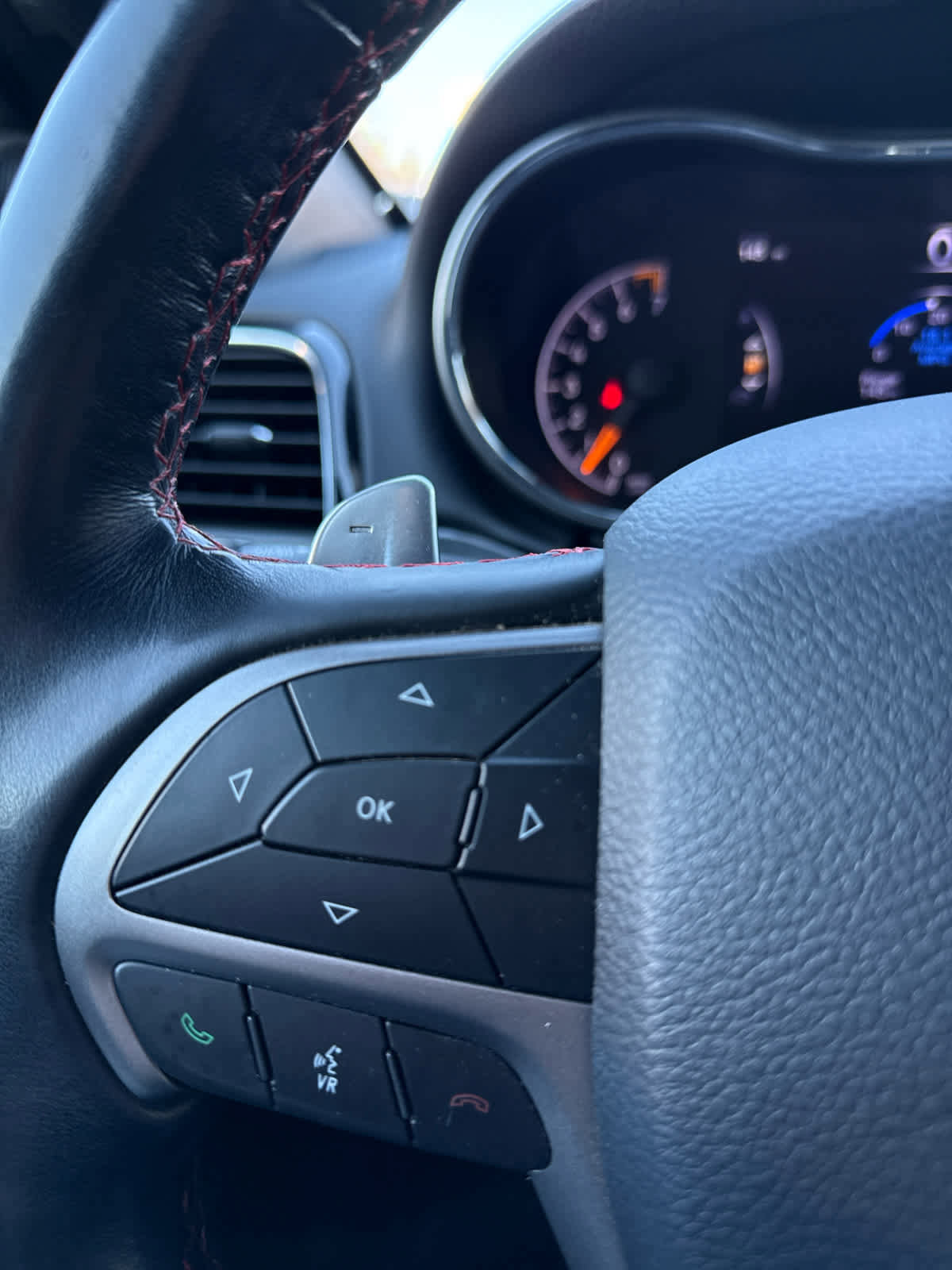 Used 2020 Jeep Grand Cherokee Trailhawk w/ Trailhawk Luxury Group image 18