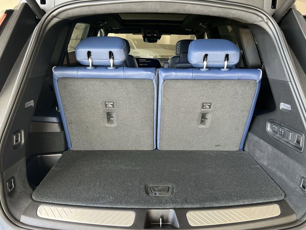 New 2026 Cadillac Vistiq Premium Luxury image 32