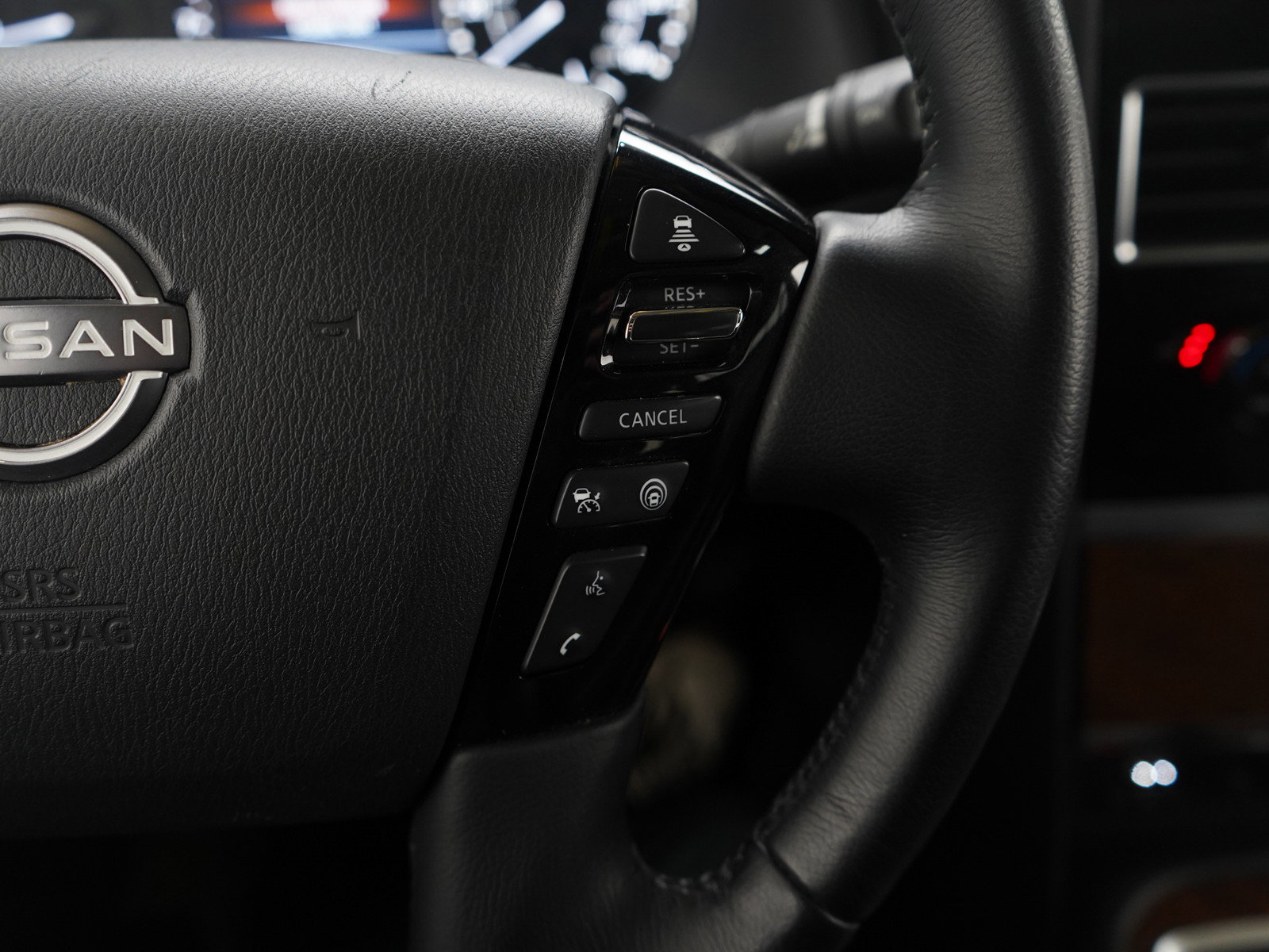 Used 2024 Nissan Armada SL image 29