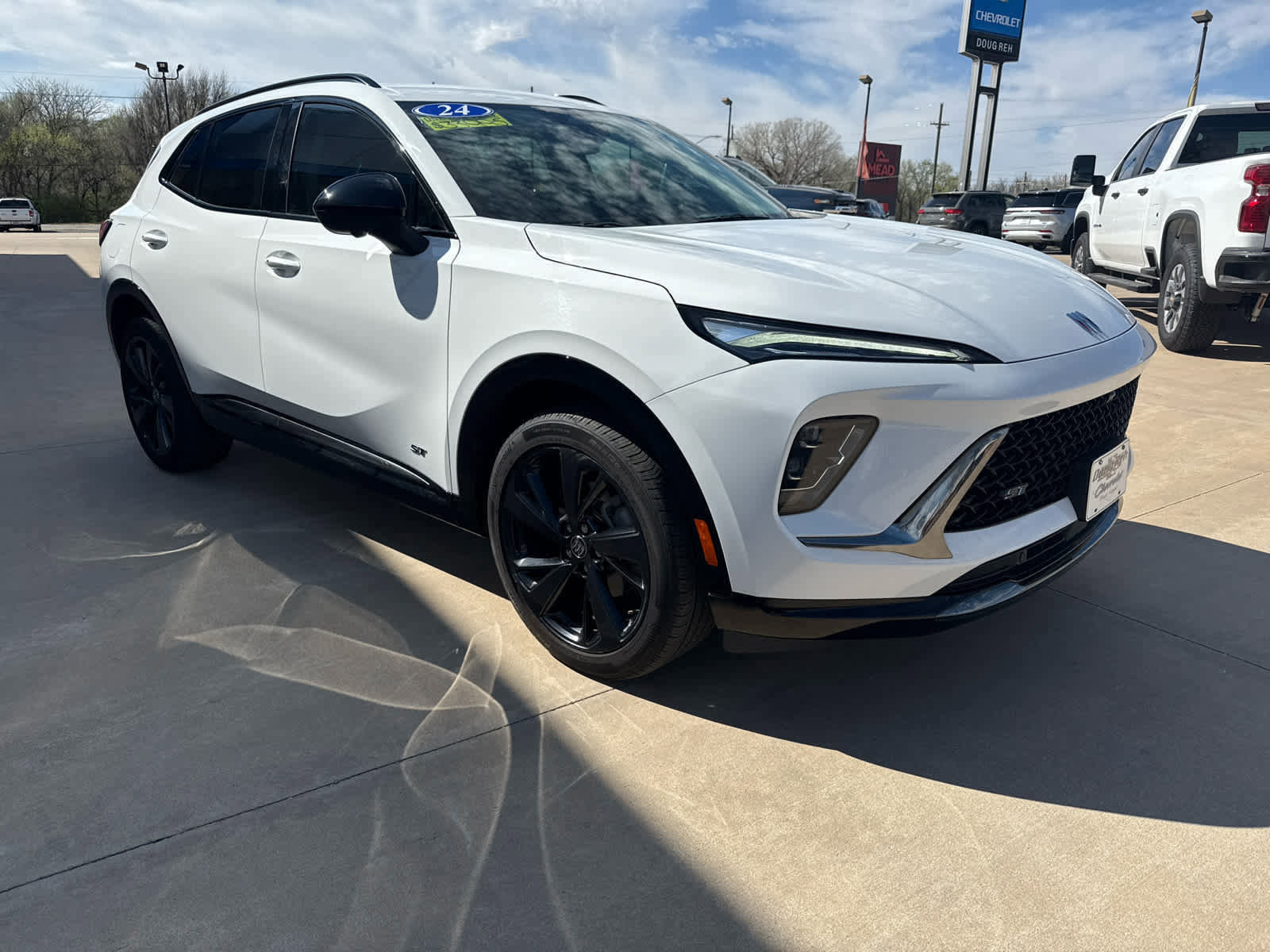 Used 2024 Buick Envision Sport Touring image 4