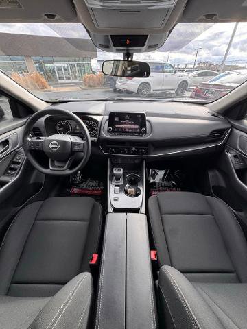 Certified 2025 Nissan Rogue S image 15