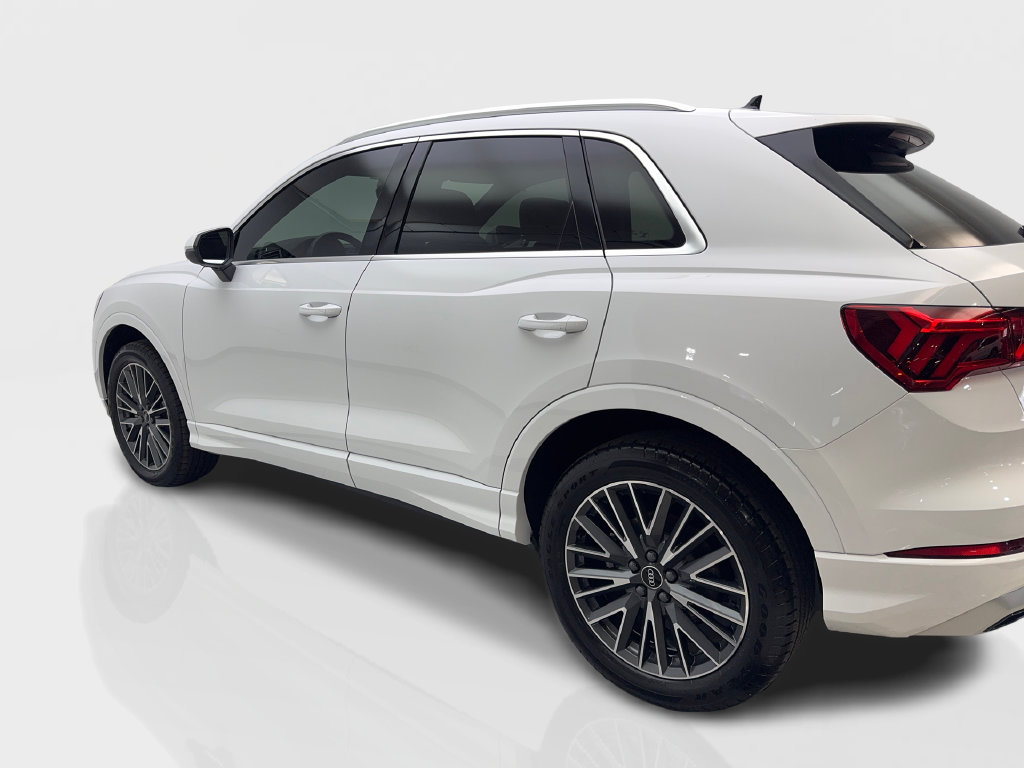 Used 2022 Audi Q3 2.0T Premium w/ Convenience Package AWD/4WD image 16