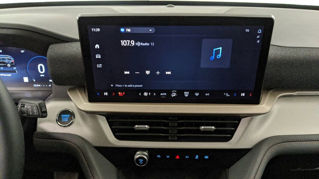 New 2025 Ford Explorer Active w/ Active Comfort Package image 26