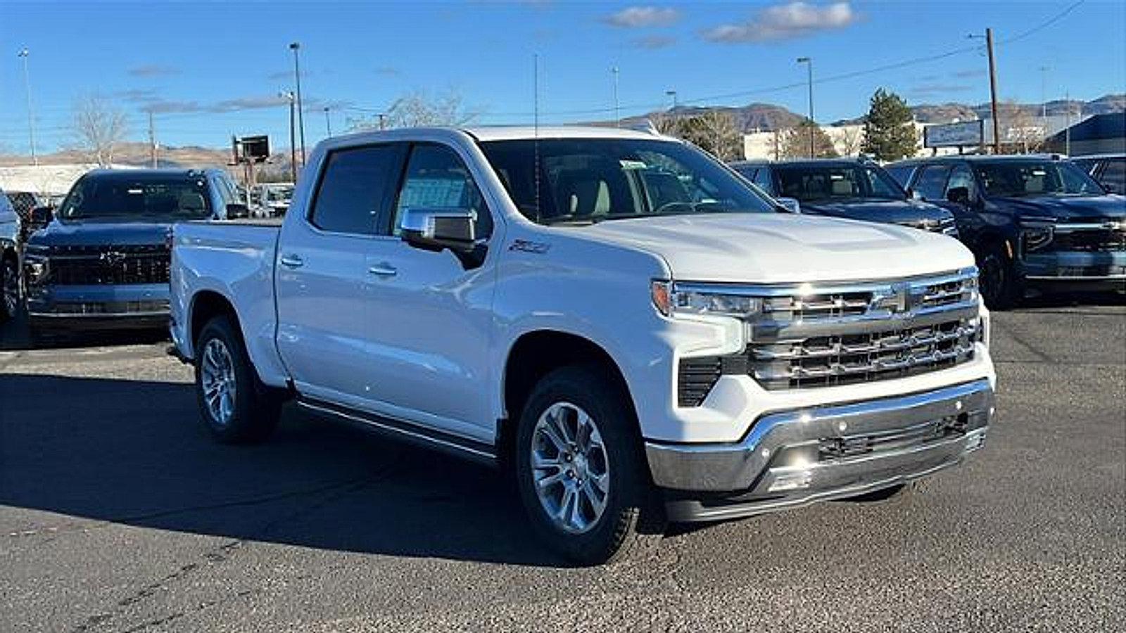 New 2026 Chevrolet Silverado 1500 LTZ w/ LTZ Premium Package image 3