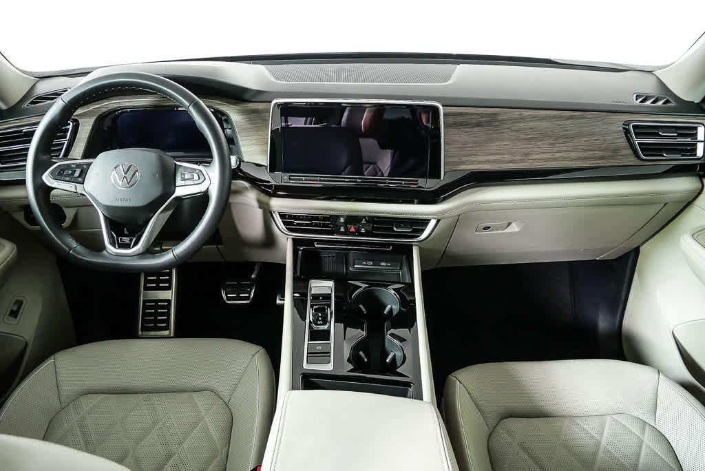 Certified 2025 Volkswagen Atlas SEL Premium R-Line image 22