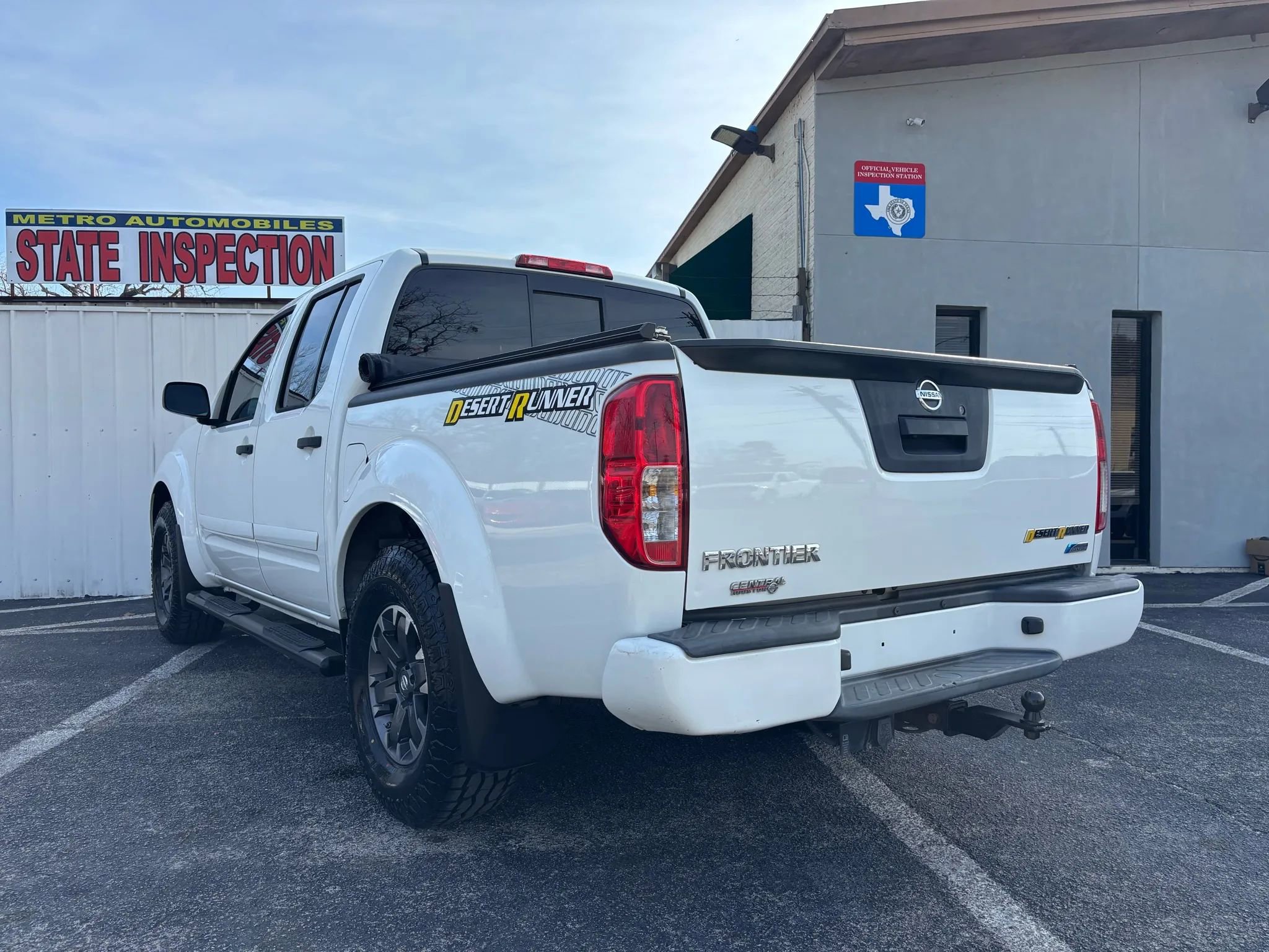 Used 2019 Nissan Frontier Desert Runner image 3