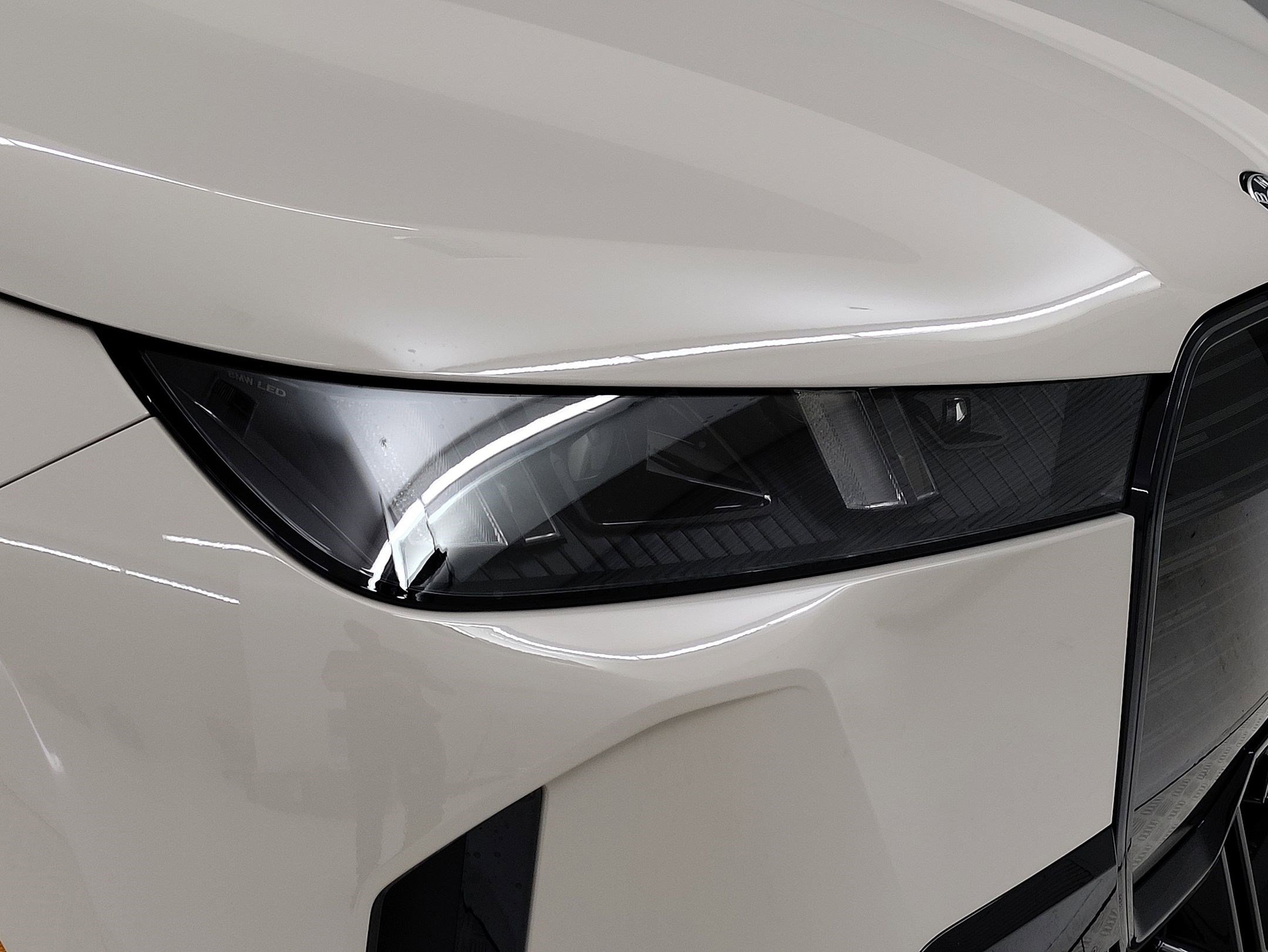 New 2026 BMW iX M70 image 3