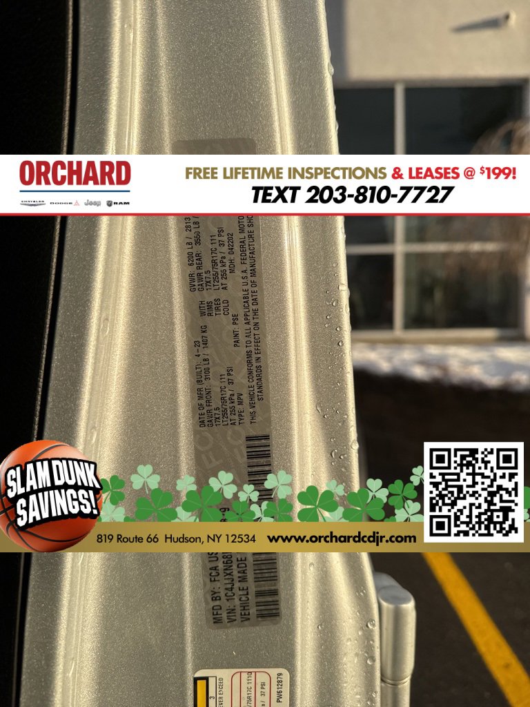 Used 2023 Jeep Wrangler Unlimited w/ Sun & Screen Package image 25