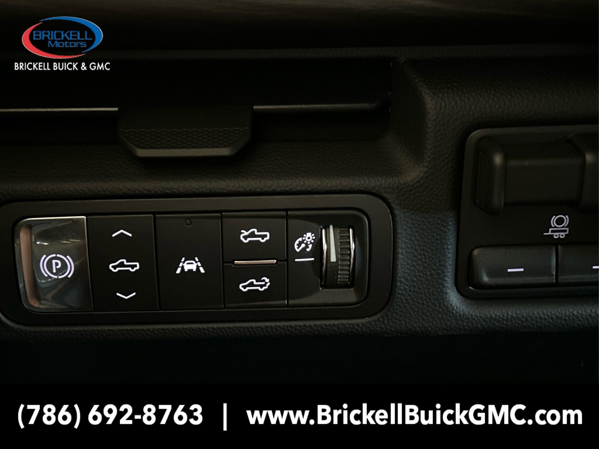 New 2025 GMC Sierra EV Denali image 21