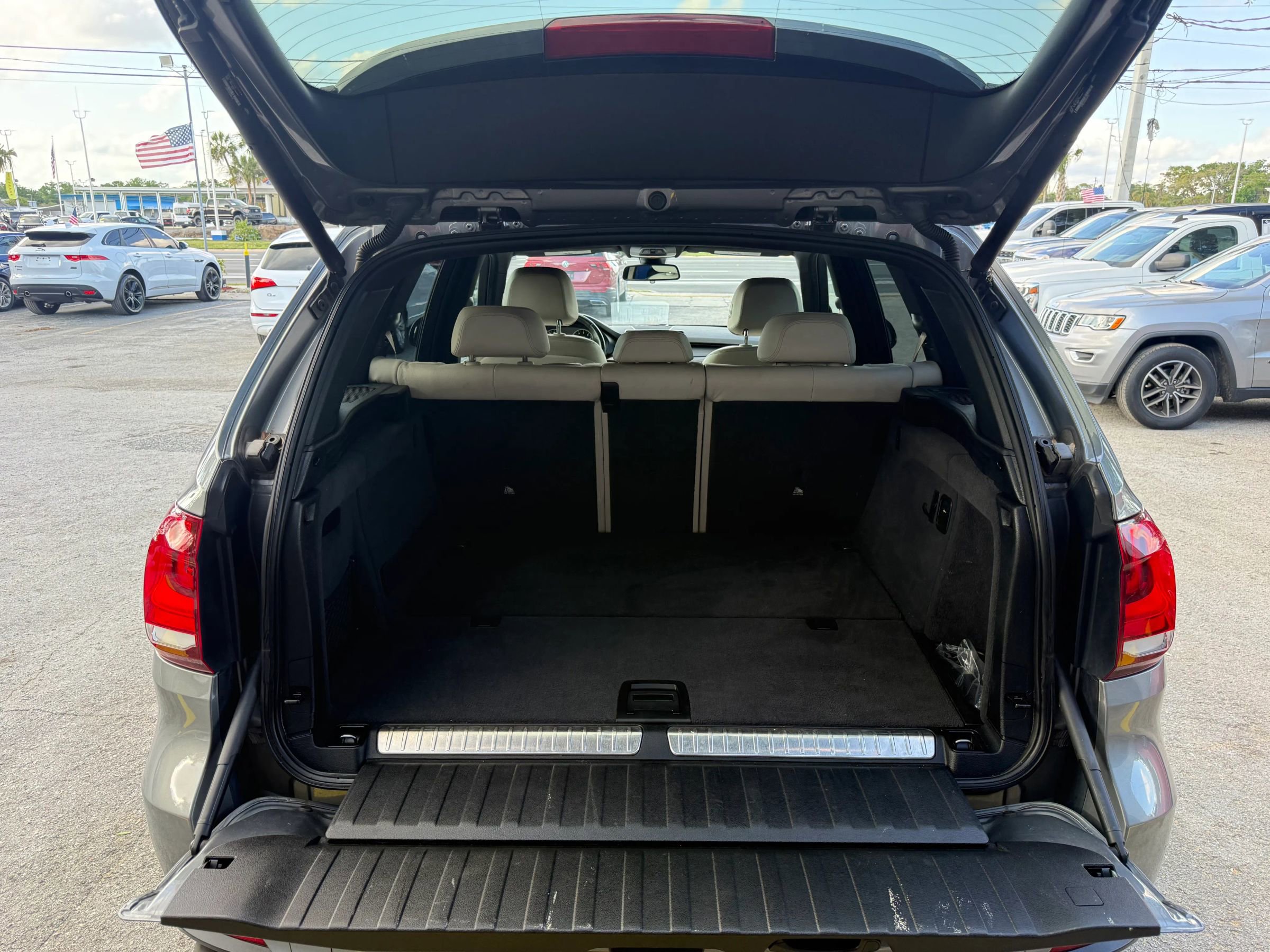 Used 2018 BMW X5 xDrive40e image 6