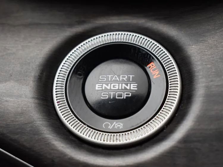 Used 2024 Jeep Grand Cherokee Limited image 30