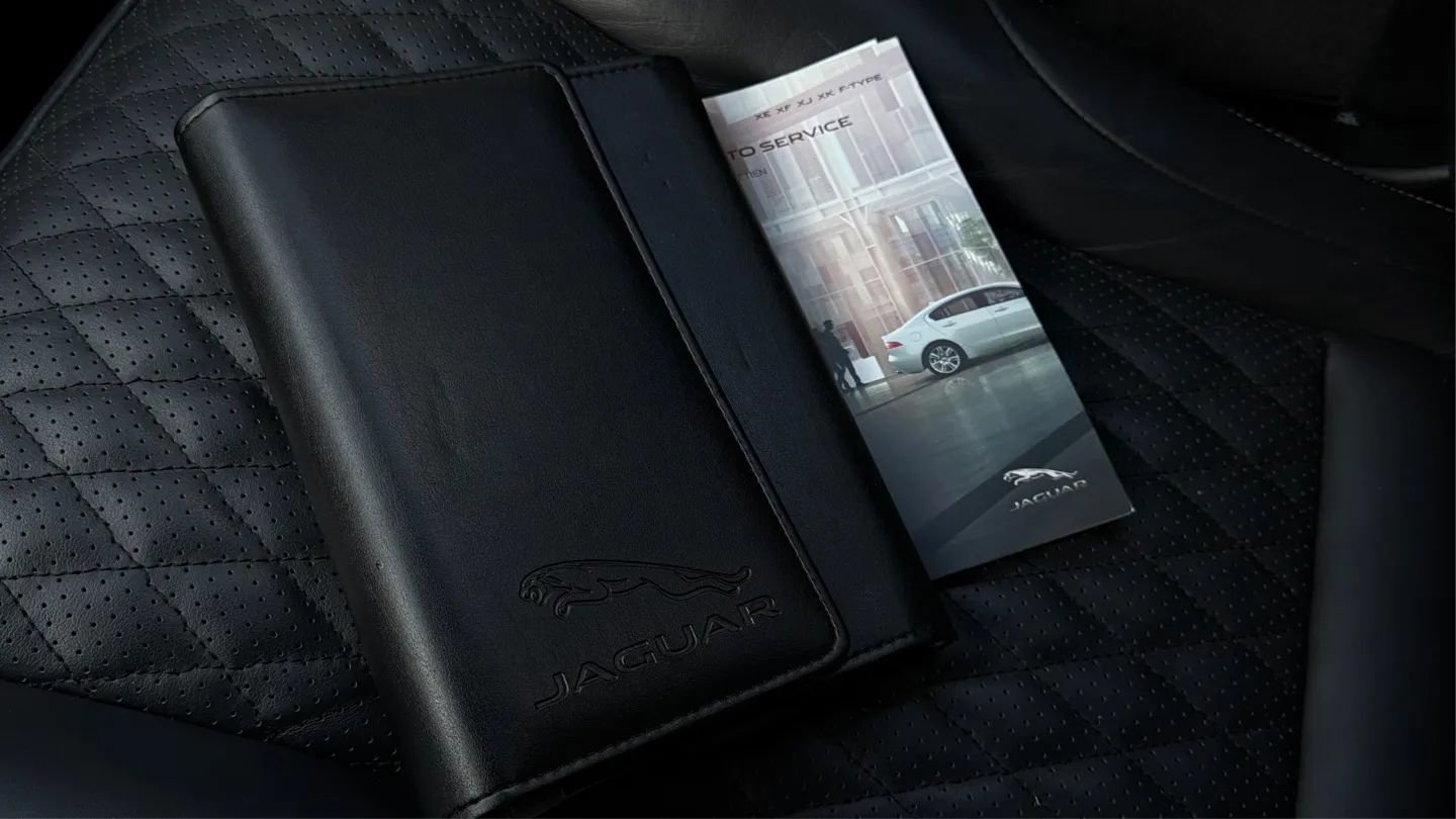 Used 2016 Jaguar XJ L Portfolio RWD image 19