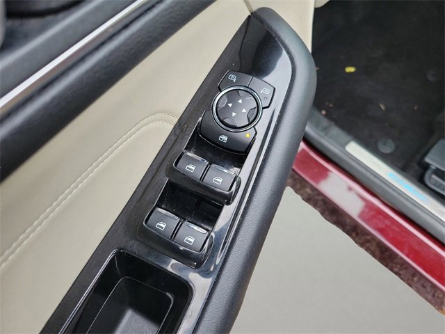 Used 2019 Ford Edge Titanium w/ Equipment Group 301A image 15