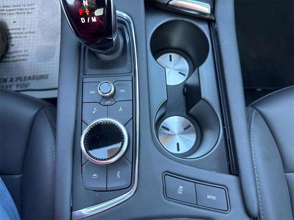 Used 2025 Cadillac XT5 Premium Luxury image 28