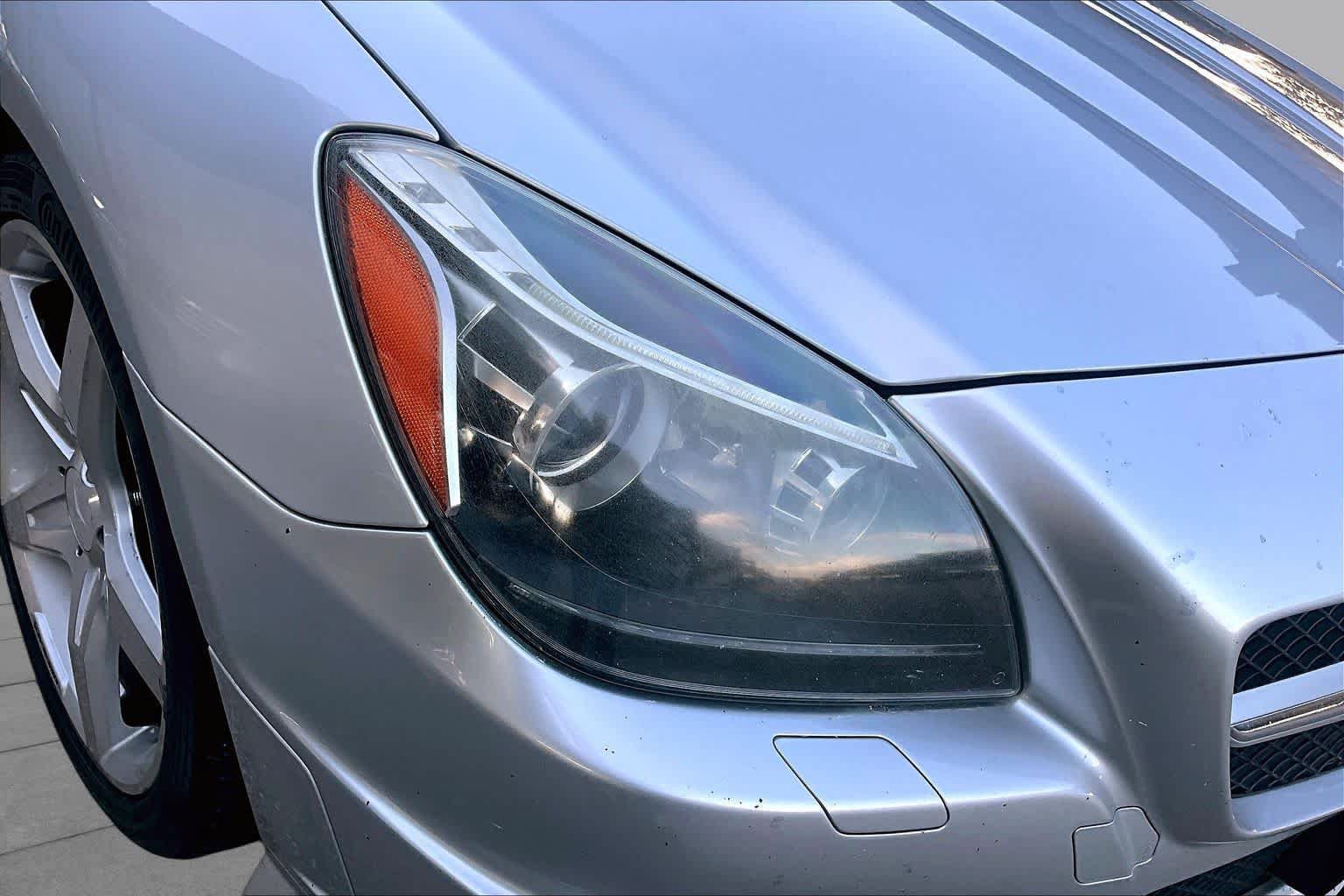 Used 2013 Mercedes-Benz SLK 250 image 25