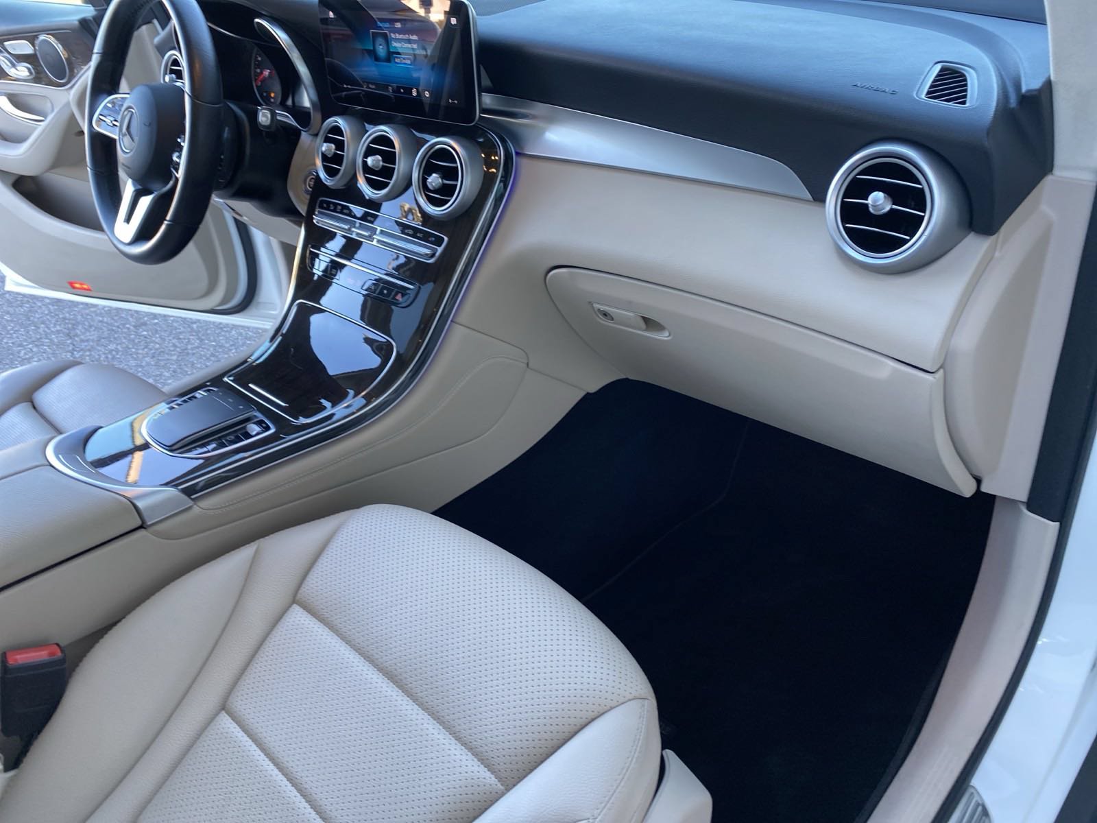 Certified 2021 Mercedes-Benz GLC 300 image 16