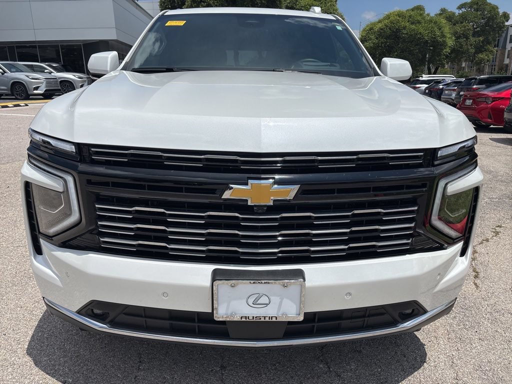 Used 2025 Chevrolet Tahoe High Country AWD/4WD image 8