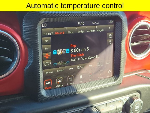 Used 2022 Jeep Gladiator Rubicon w/ LED Lighting Group AWD/4WD image 15
