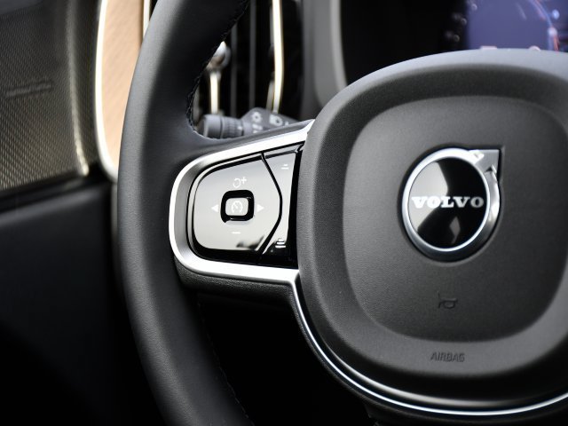 New 2026 Volvo XC60 T8 Plus w/ Protection Package Premier AWD/4WD image 22