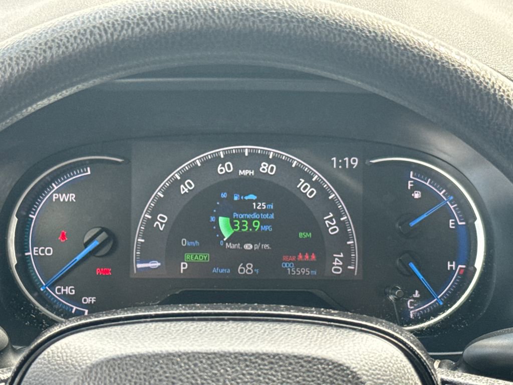 Used 2024 Toyota RAV4 LE AWD/4WD image 16