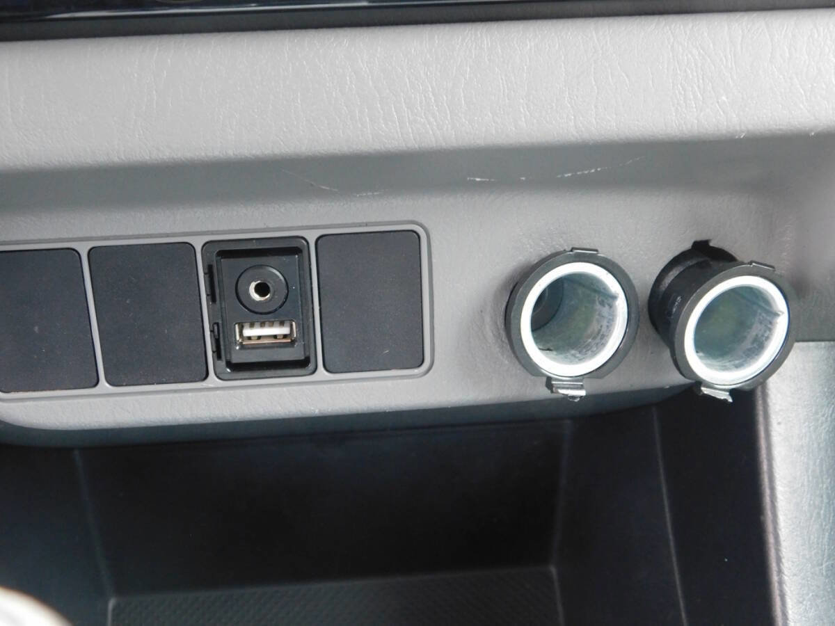 Used 2013 Toyota Tacoma PreRunner w/ SR5 Pkg RWD image 14