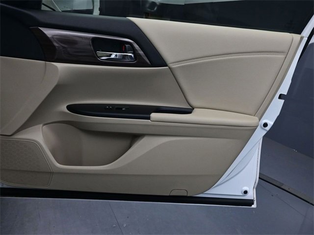 Used 2016 Honda Accord EX-L image 27