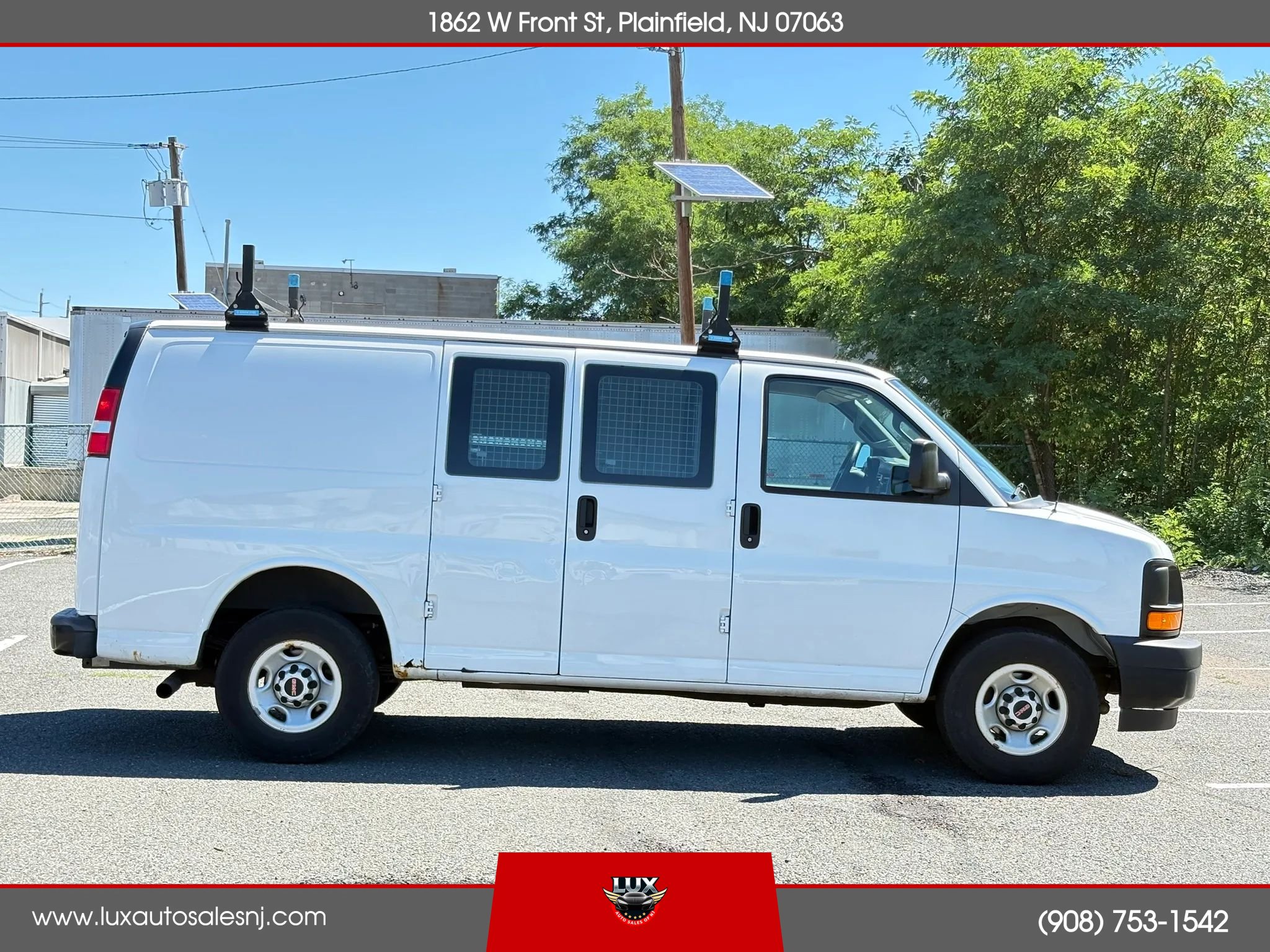 Used 2017 GMC Savana 2500 RWD image 10