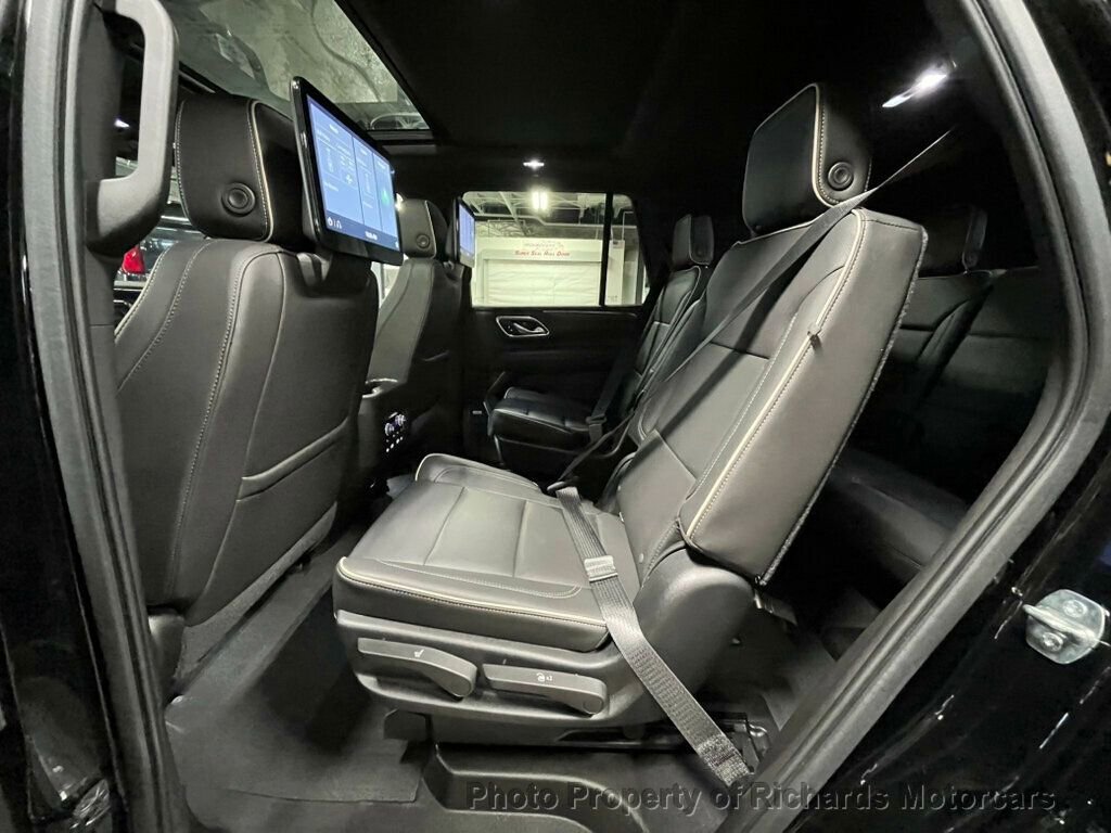 Used 2021 GMC Yukon SLT w/ Rear Media and Nav Package image 15