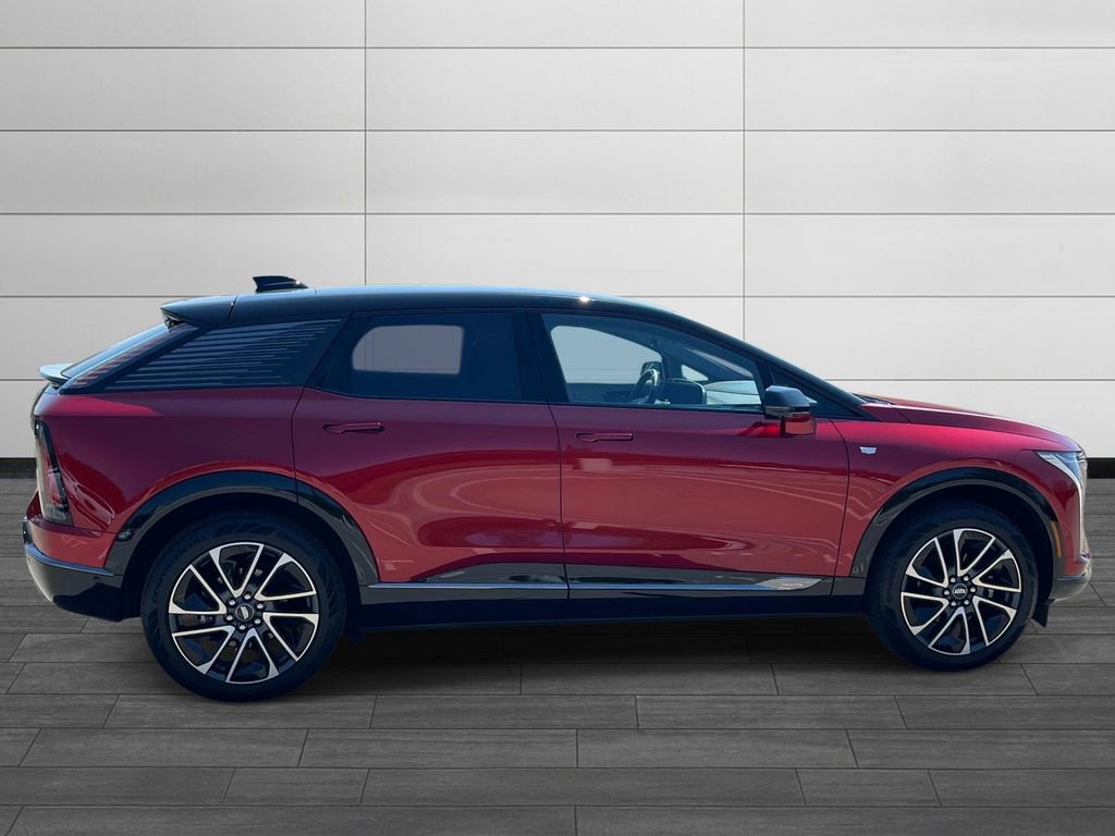 Used 2025 Cadillac Optiq Sport 1 image 6