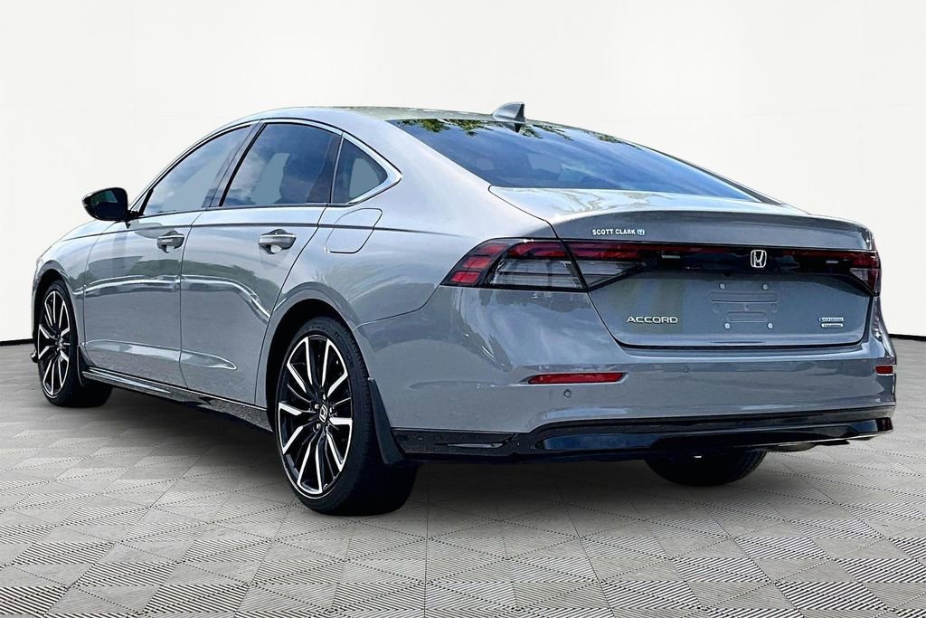 Certified 2025 Honda Accord Touring image 4