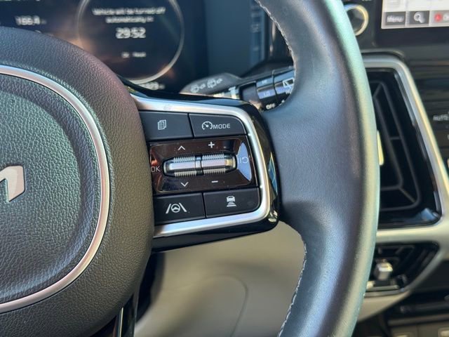 Certified 2023 Kia Sorento SX image 32