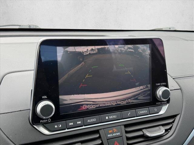 Used 2022 Nissan Altima 2.5 SV w/ SV Premium Package FWD image 14