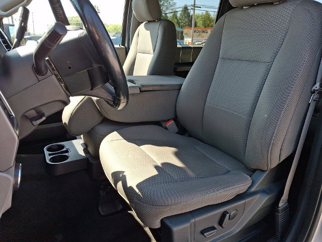 Used 2020 Ford F150 XLT w/ Equipment Group 302A Luxury AWD/4WD image 13