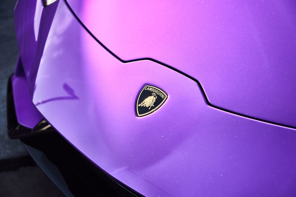 Used 2024 Lamborghini Huracan EVO image 8