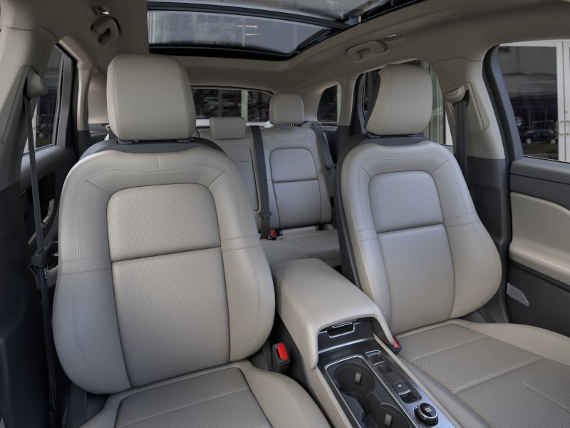 New 2025 Lincoln Corsair Grand Touring w/ Rear Removable Package Tray image 10