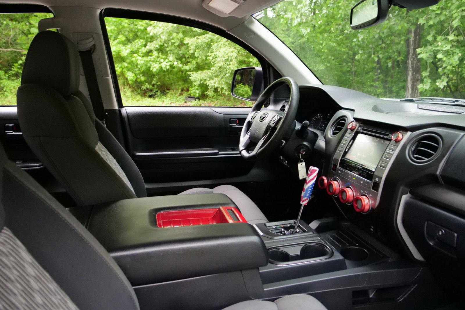 Used 2018 Toyota Tundra SR5 w/ TRD Off Road Package AWD/4WD image 42