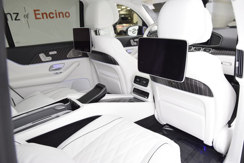 Used 2026 Mercedes-Benz Maybach GLS 600 4MATIC image 19