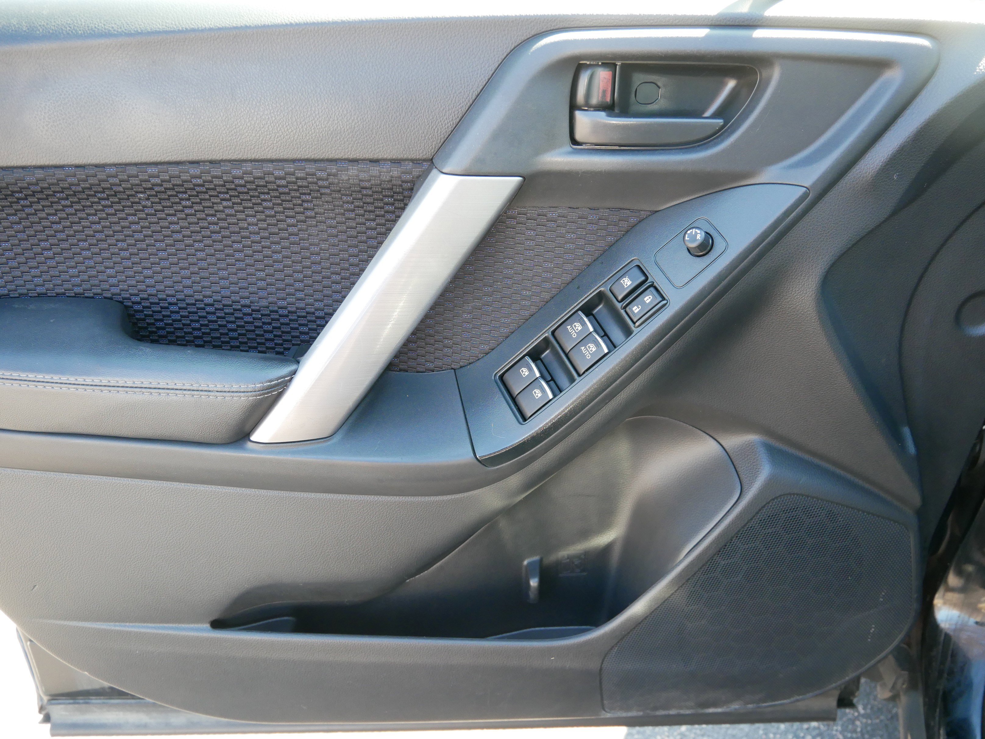 Used 2017 Subaru Forester 2.5i w/ Alloy Wheel Package image 30