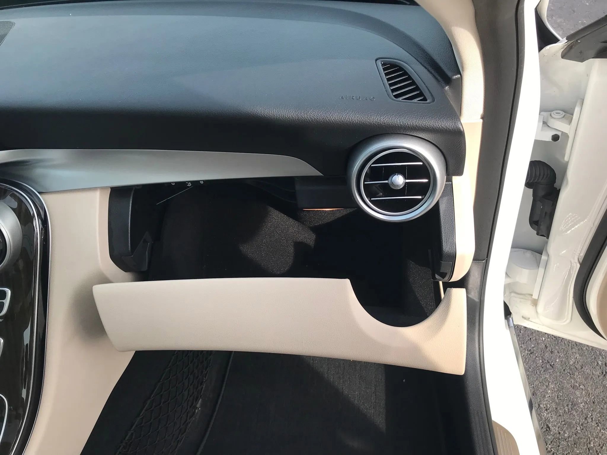 Used 2017 Mercedes-Benz C 300 4MATIC Sedan image 45