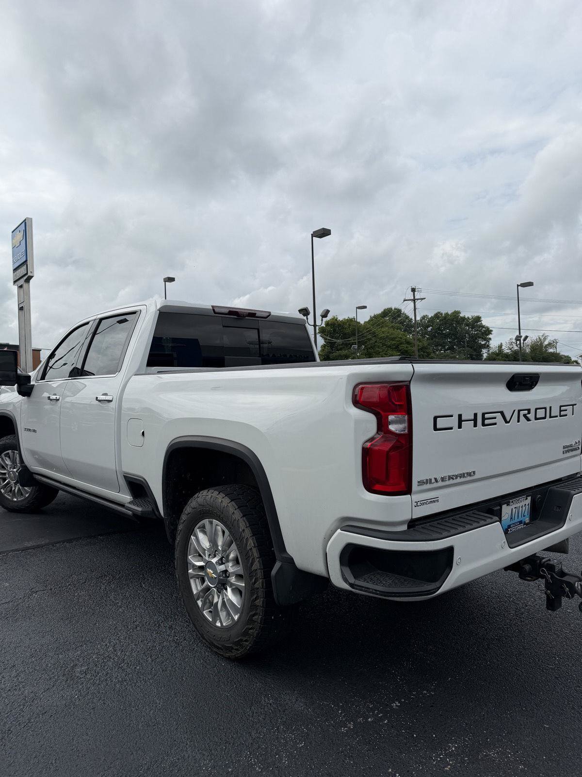 Used 2021 Chevrolet Silverado 3500 High Country w/ Z71 Off-Road Package AWD/4WD image 3