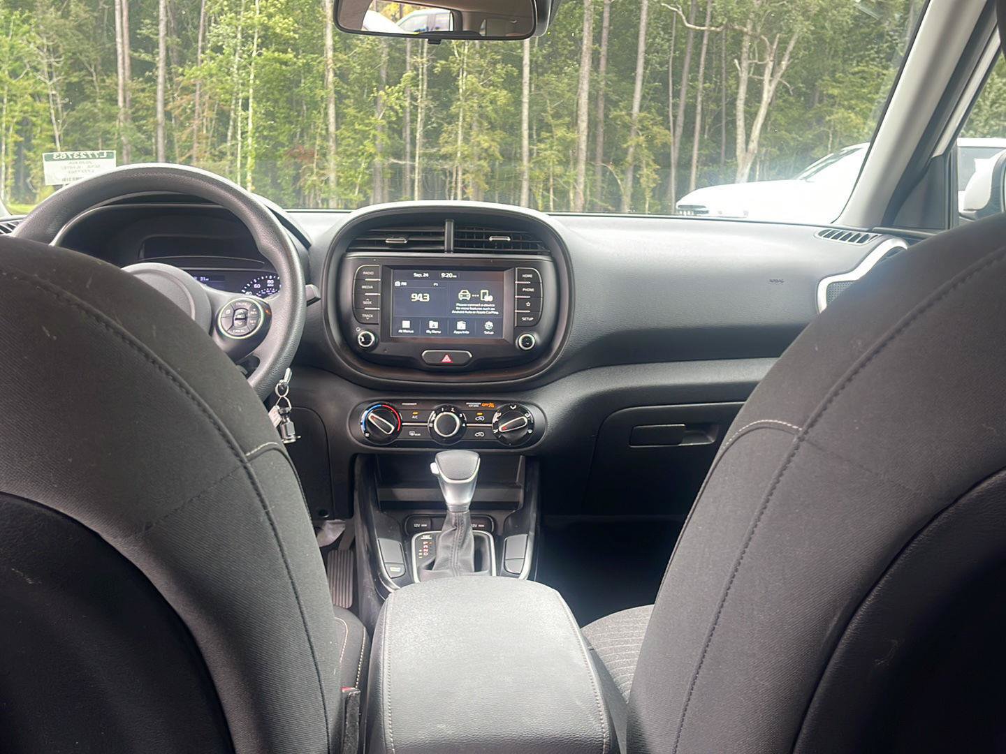 Used 2020 Kia Soul S FWD image 34