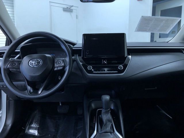 Used 2025 Toyota Corolla LE image 17
