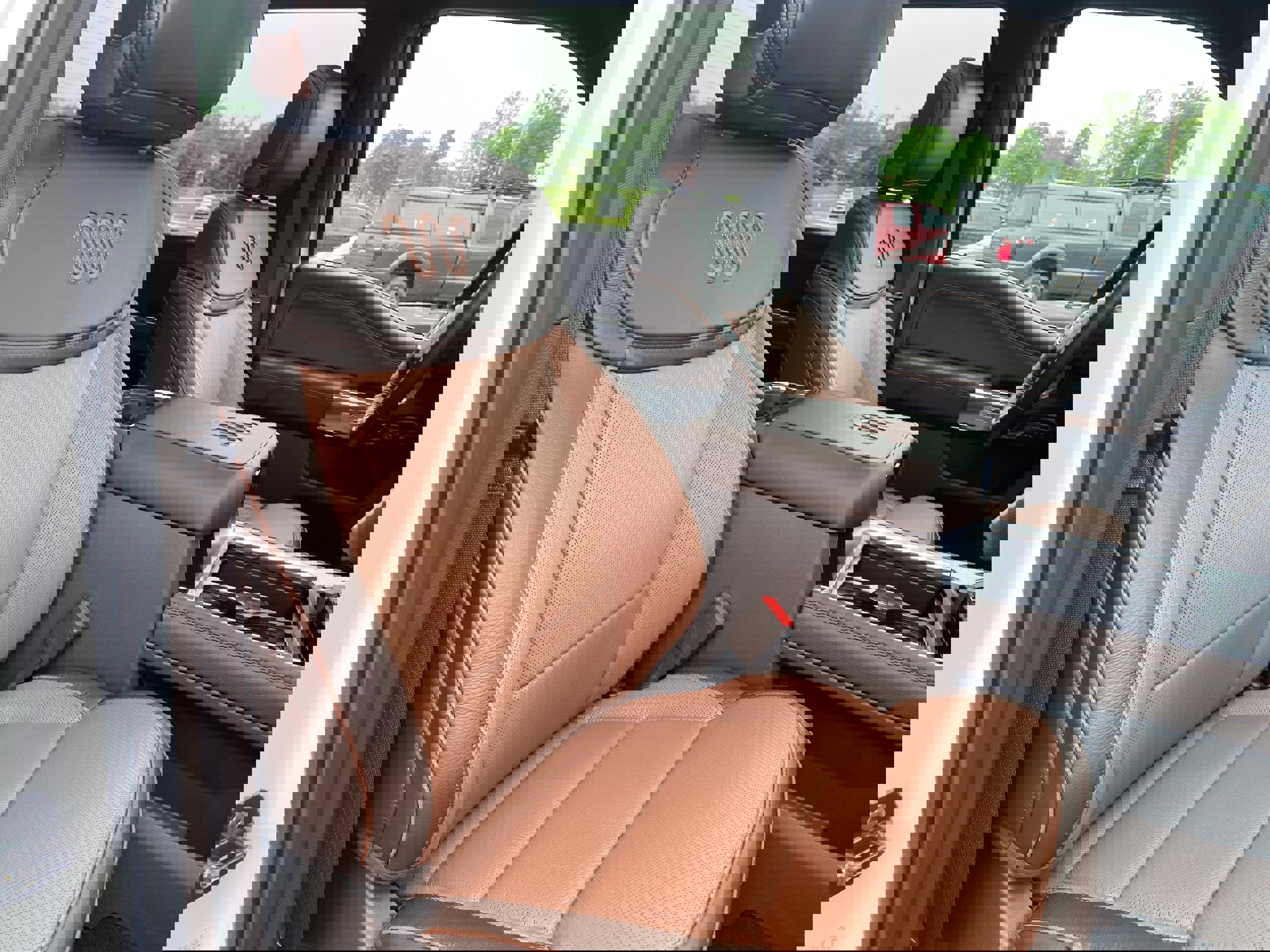 New 2025 Ford F250 King Ranch w/ Tremor Off-Road Package image 41