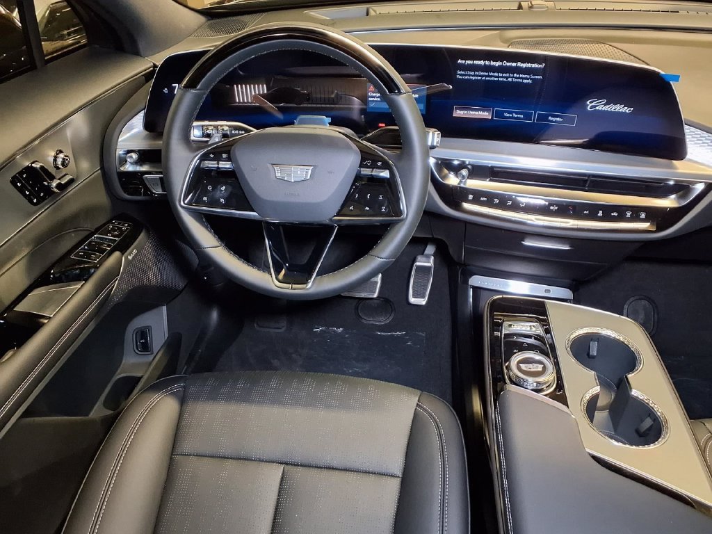 New 2027 Cadillac Lyriq Premium Luxury RWD image 14