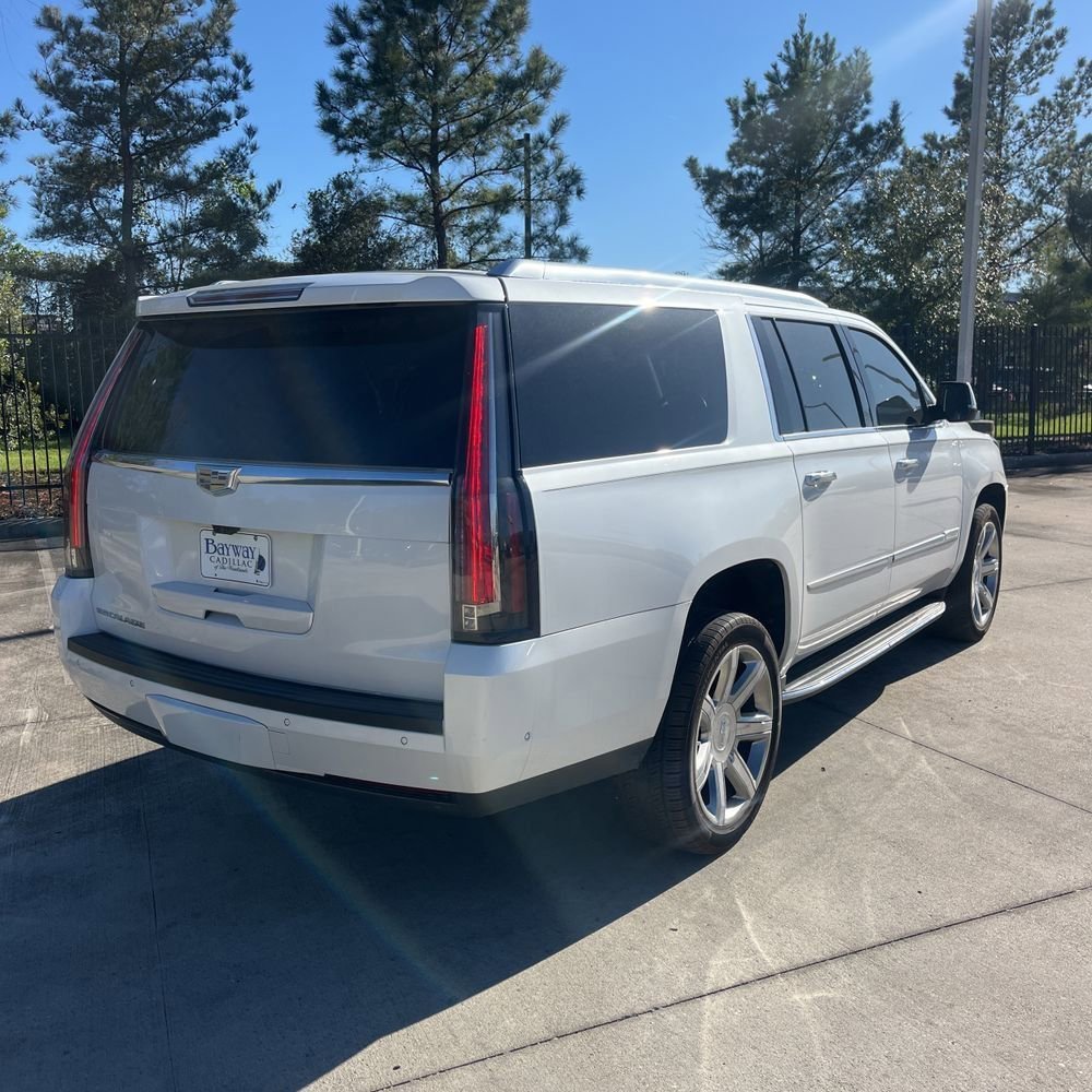 Used 2019 Cadillac Escalade ESV Luxury image 5