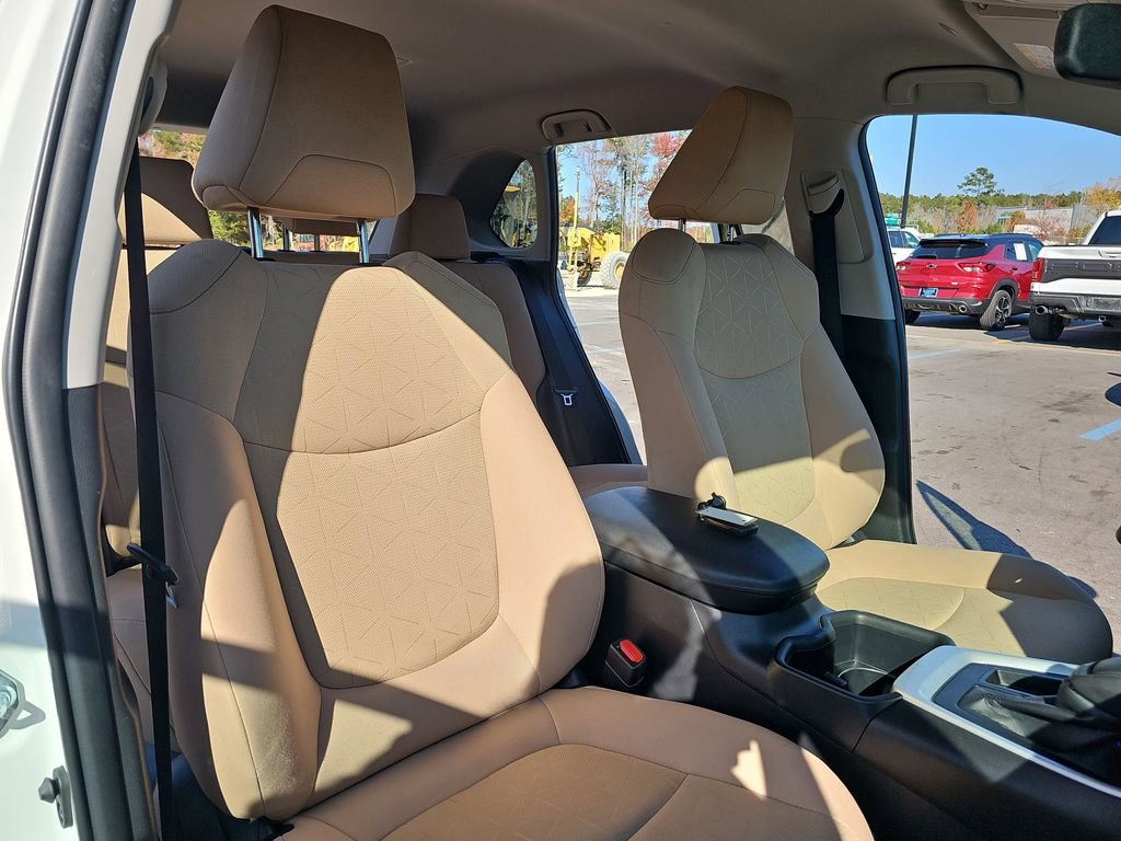 Used 2023 Toyota RAV4 XLE image 13