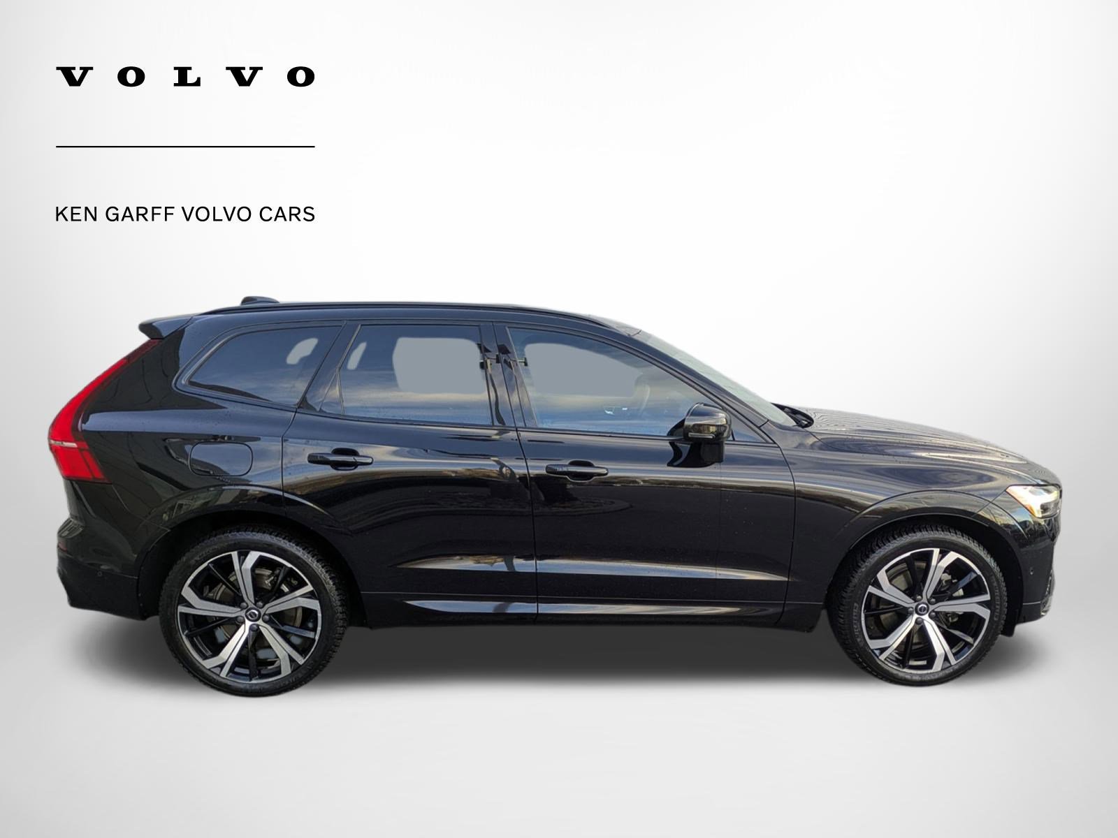Certified 2023 Volvo XC60 B6 Ultimate w/ Protection Package Premier image 2